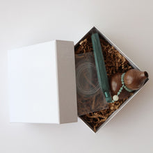 Load image into Gallery viewer, Gourd Mini Vase